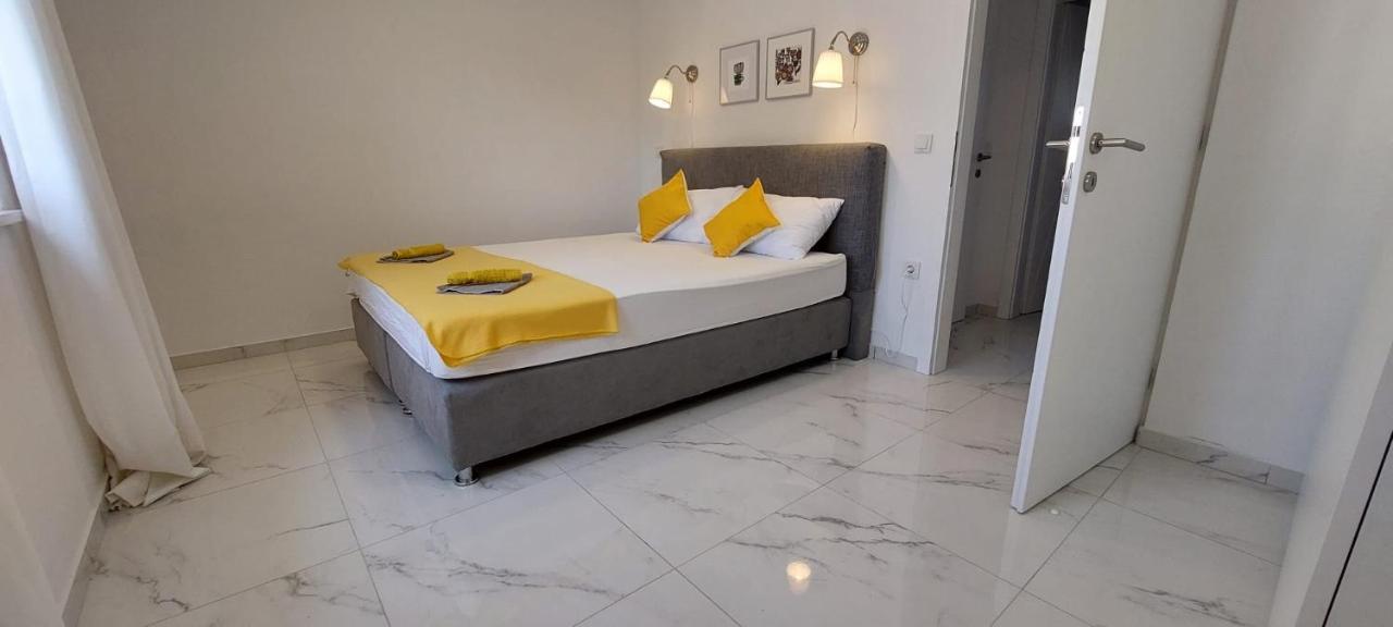 Apartment Bella Novalja Luaran gambar
